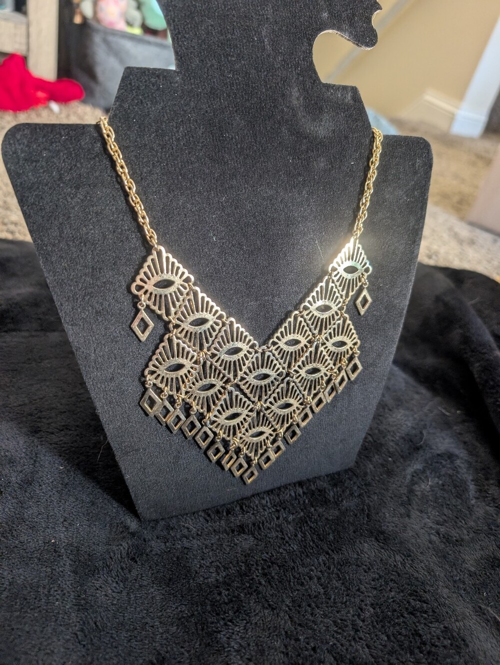 Sarah Coventry 1970s Statement Necklace